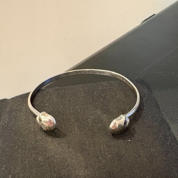 HARLEY DAVIDSON STERLING SILVER DOUBLE SKULL CUFF - Picture 1 of 5